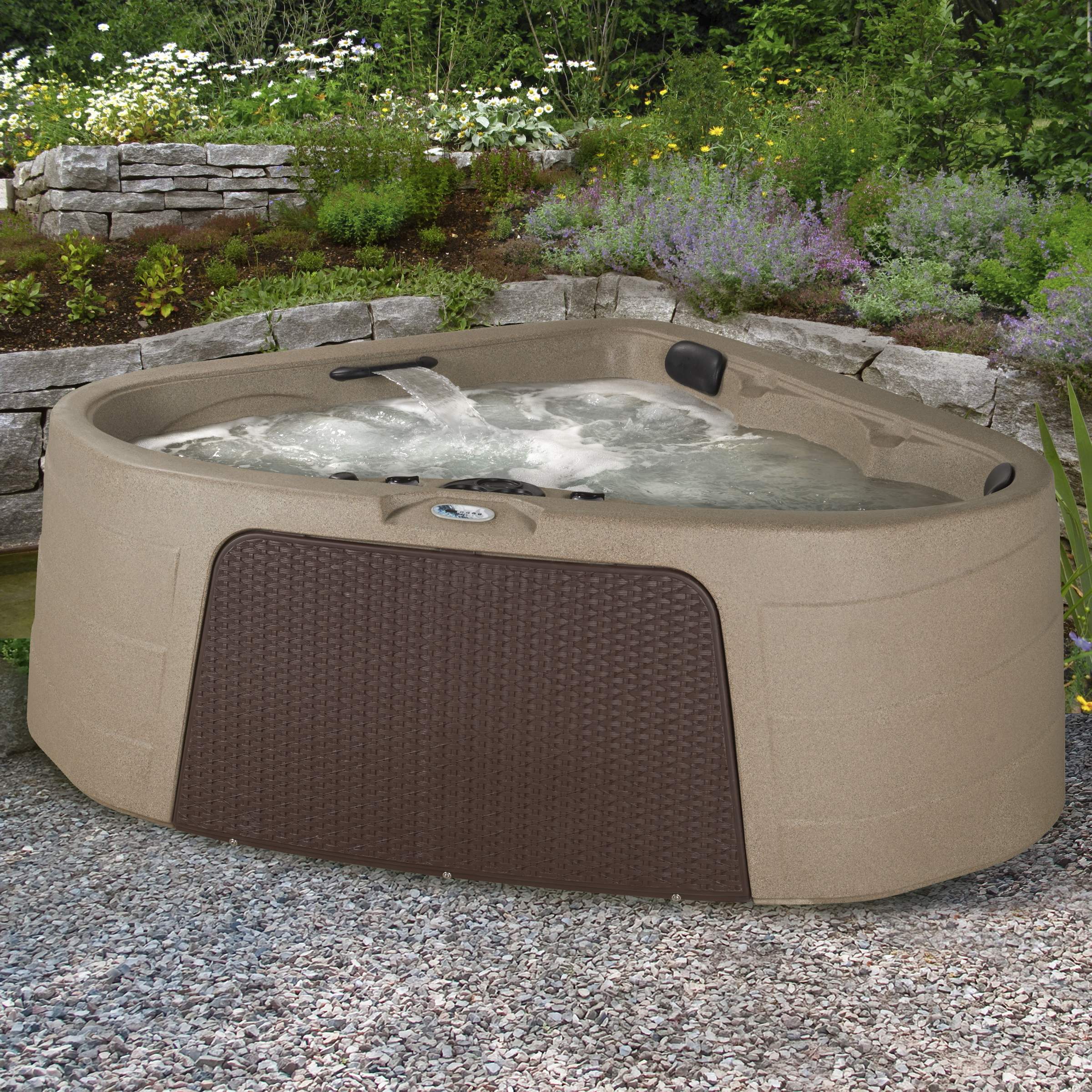 Durasport TR-26 plug-and-play hot tub on a backyard patio
