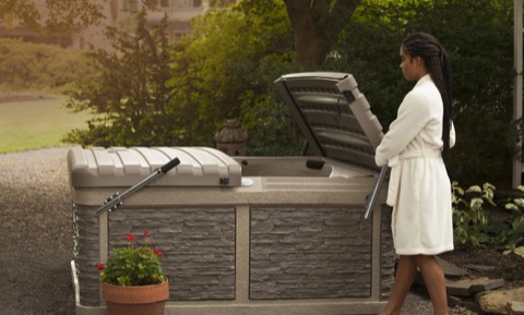 Opening the DURA-SHIELD HardCover on a G-2 Series spa